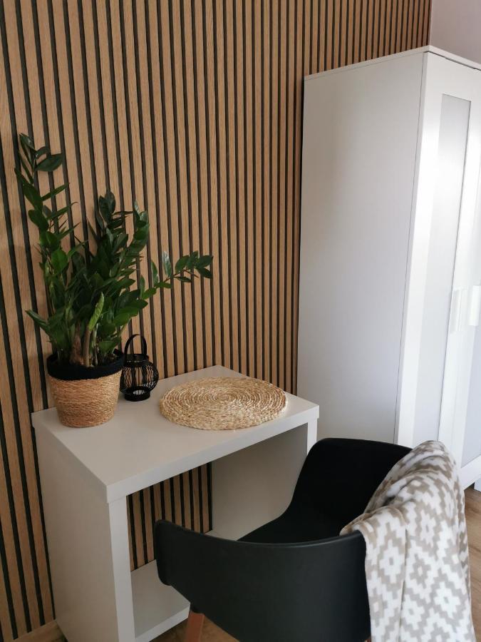 Kamienica Apartment Uniejow Ngoại thất bức ảnh