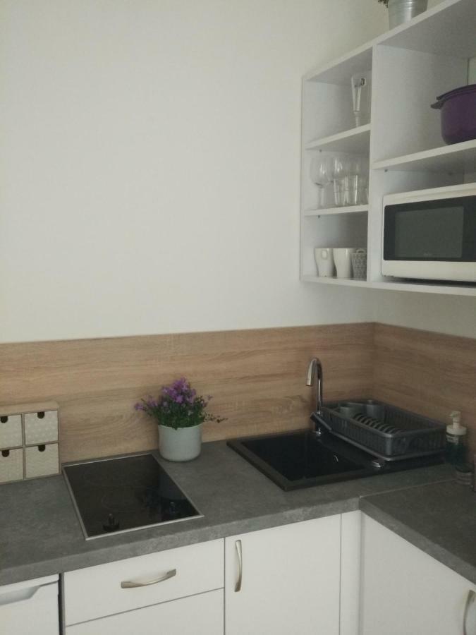 Kamienica Apartment Uniejow Ngoại thất bức ảnh